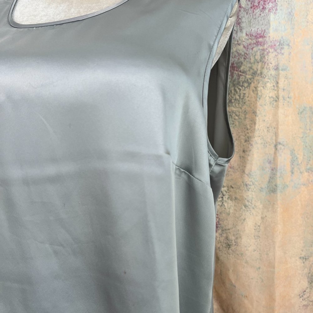 Surprise 2 Classic Basic Items Plus Size Tank Top… - image 3